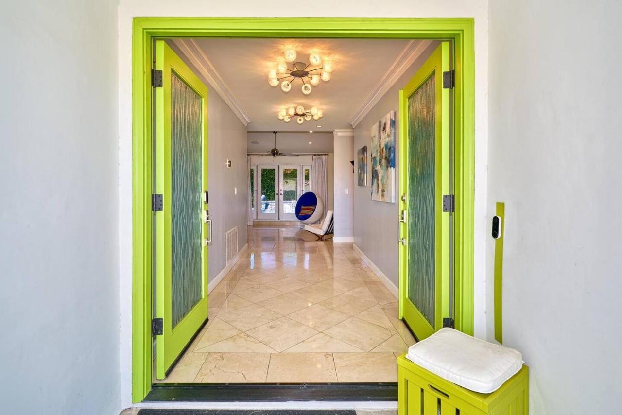 Pineapple Splash! Complete Privacy! Salt Pool! Palm Springs Exterior photo